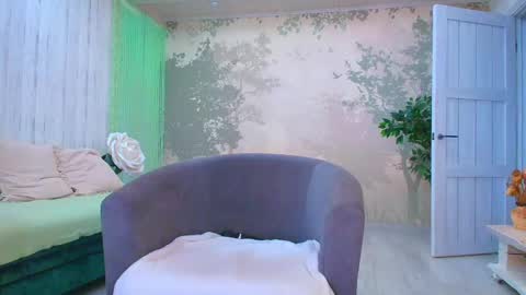 Eva  online show from 8, 6, 2026