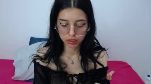 sweet_cloe444 online show from 9, 5, 2026