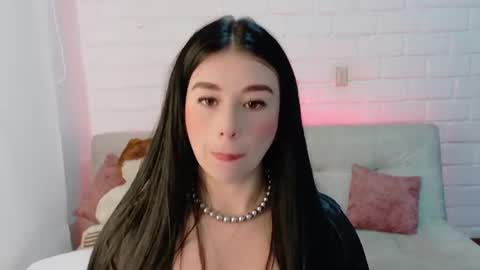 Sweet  Mia online show from 3, 7, 2026