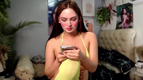 girlnamenicole online show from 16, 12, 2024