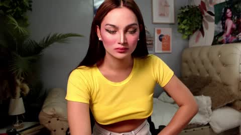 girlnamenicole online show from 31, 12, 2024