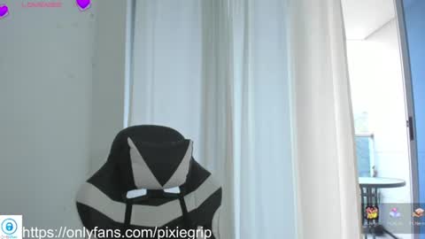 SweetAura0 0  online show from 15, 6, 2026