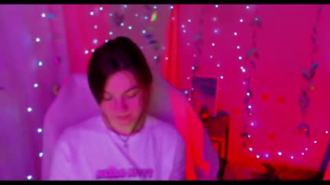 sweetfoyou online show from 18, 6, 2026