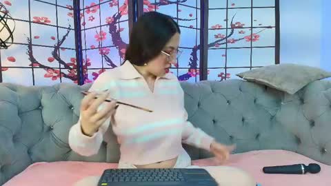 sweetlyundone online show from 4, 6, 2026