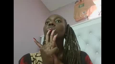 Novah girlie online show from 15, 5, 2026