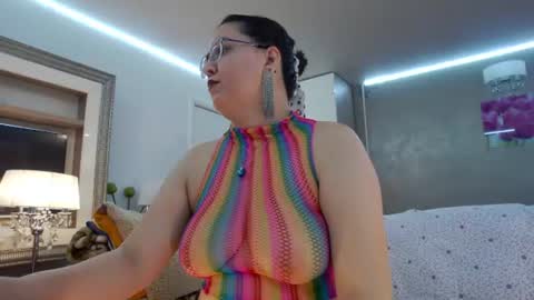 SweetRaisa online show from 13, 6, 2026