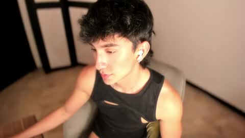 Snapshot of sweettaaron chatting on 28, 4, 2026 Andy online show from 28, 4, 2026
