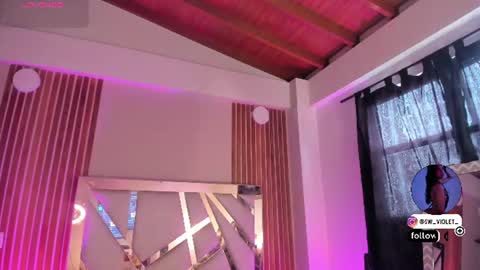 sweetviolet___ online show from 15, 6, 2026