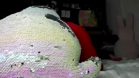 Mia online show from 6, 6, 2026