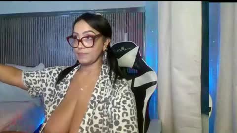 yameil online show from 18, 6, 2026