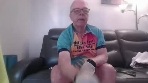 tacrunner66_ online show from 9, 6, 2026