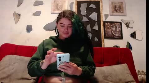 Tammy Modelo independiente YEAH online show from 8, 6, 2026