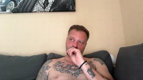 tattoomanforgirls online show from 23, 6, 2026