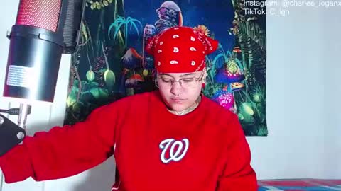 Charlee He online show from 17, 6, 2026