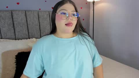 Snapshot of tellme_abby chatting on 26, 5, 2026 Abby online show from 26, 5, 2026