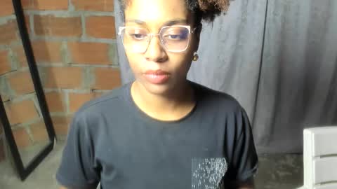 thaimy_ online show from 2, 6, 2026