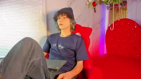 thanier_18 online show from 20, 6, 2026