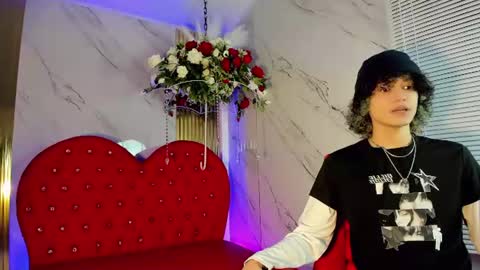 thanier_18 online show from 24, 6, 2026