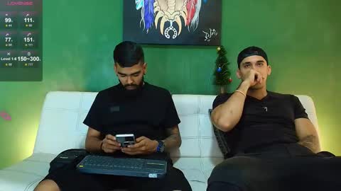 Snapshot of the_golden_boys chatting on 27, 11, 2025 SCOTT THEO KAMERON GENDERSON online show from 27, 11, 2025
