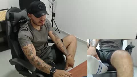 thiago_420 online show from 25, 6, 2026