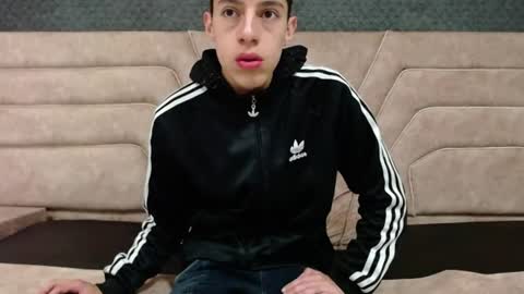 Thiago   online show from 9, 6, 2026