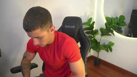 Snapshot of thin_tommy11 chatting on 17, 5, 2026 thin_tommy11 online show from 17, 5, 2026