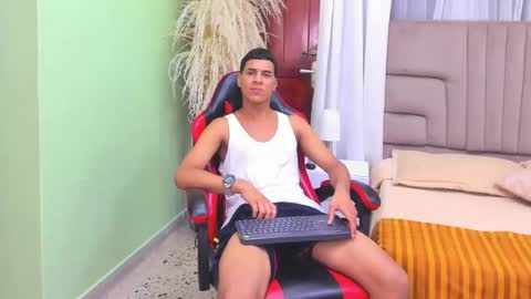 Thomas Valkov online show from 27, 4, 2026