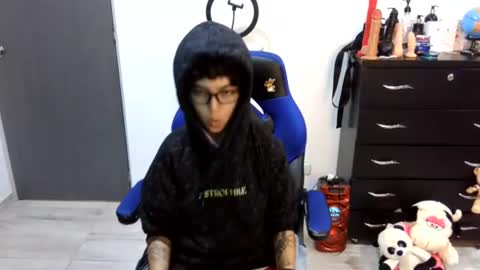 Snapshot of thomascooper_cams chatting on 18, 6, 2026 VALERIA online show from 18, 6, 2026