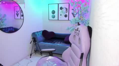 Tiara  online show from 21, 6, 2026