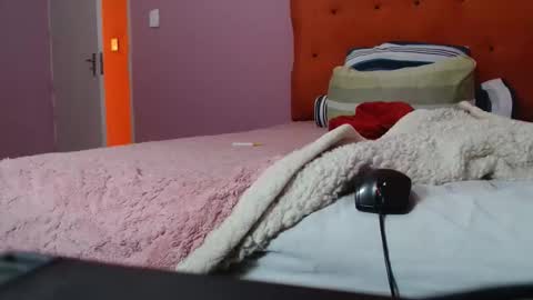 tinagiant online show from 10, 6, 2026
