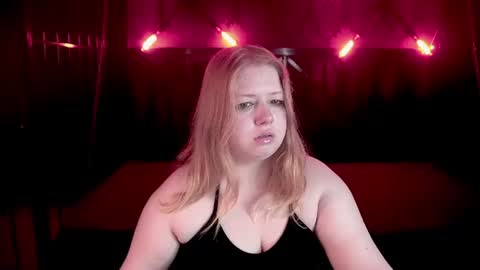 TinkerrBelll online show from 9, 6, 2026
