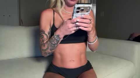 tinytayy online show from 11, 6, 2026