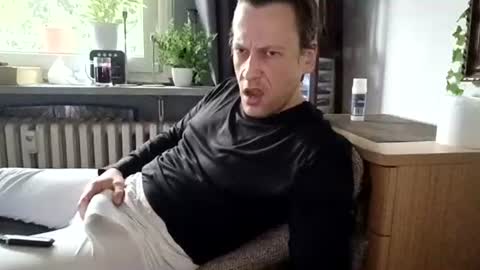 tobsen666857533 online show from 13, 4, 2026