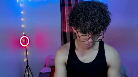 Tom Blue online show from 27, 5, 2026