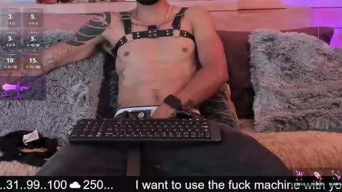 Snapshot of tom_cooper_1 chatting on 19, 12, 2024 Master of pleasure online show from 19, 12, 2024