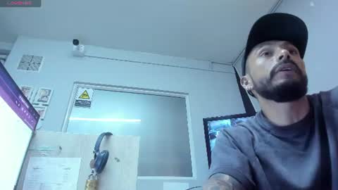 Snapshot of tom_cooper_1 chatting on 24, 6, 2026 Master of pleasure online show from 24, 6, 2026