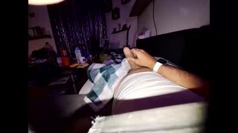 toohugeandstonedxoxo online show from 11, 6, 2026