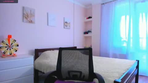 Ellina online show from 16, 6, 2026