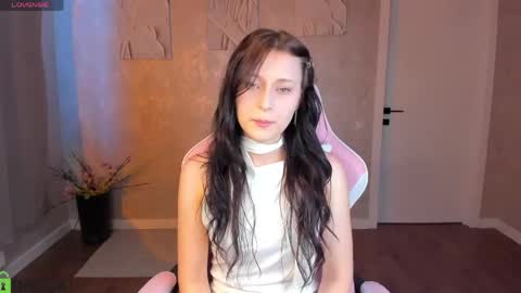 tracey_gill online show from 26, 5, 2026