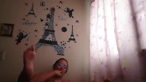 triana_bell online show from 12, 5, 2026