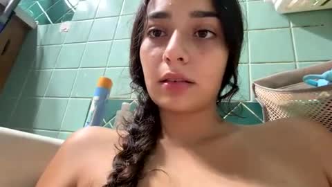 tristianmarie online show from 15, 6, 2026