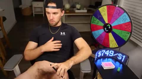 Snapshot of troy_greenxo chatting on 11, 6, 2026 Troy Green online show from 11, 6, 2026
