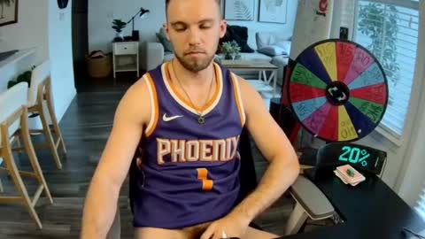 Snapshot of troy_greenxo chatting on 20, 6, 2026 Troy Green online show from 20, 6, 2026