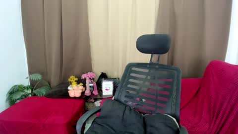 Snapshot of tsuncutjelay chatting on 27, 5, 2026 JOIN TO MY FANCLUB I WILL GIVE SOME VIDEOS AND PIC online show from 27, 5, 2026