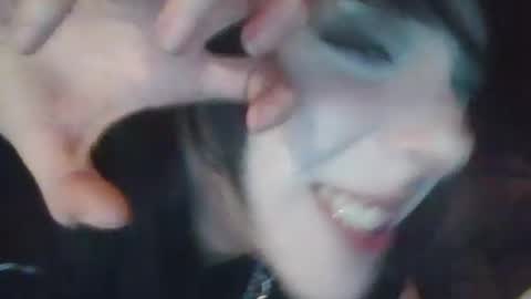 twizzytoxic22 online show from 17, 6, 2026