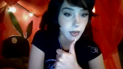 twizzytoxic22 online show from 22, 6, 2026