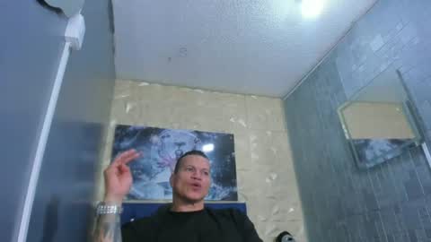 Tyleer Scot online show from 25, 6, 2026