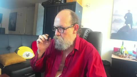 Snapshot of uncle_hottiecb chatting on 31, 5, 2026 Uncle Hottie online show from 31, 5, 2026