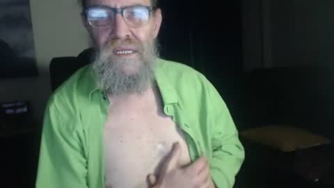 Snapshot of uncle_hottiecb chatting on 4, 7, 2026 Uncle Hottie online show from 4, 7, 2026