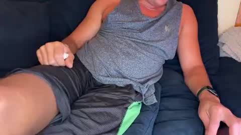 Snapshot of uncutguyjake chatting on 6, 7, 2026 uncutguyjake online show from 6, 7, 2026